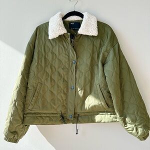Elodie brand army green quilted short parka size L